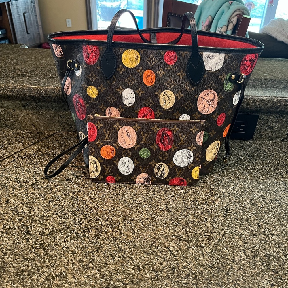 Louis Vuitton never fill Limited edition cameo bag